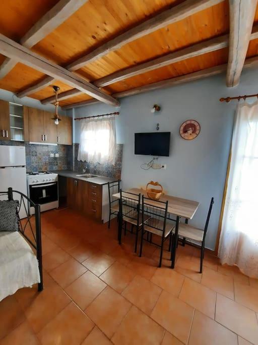 Iordanis House- Traditional House In Old Alonnisos Εξωτερικό φωτογραφία